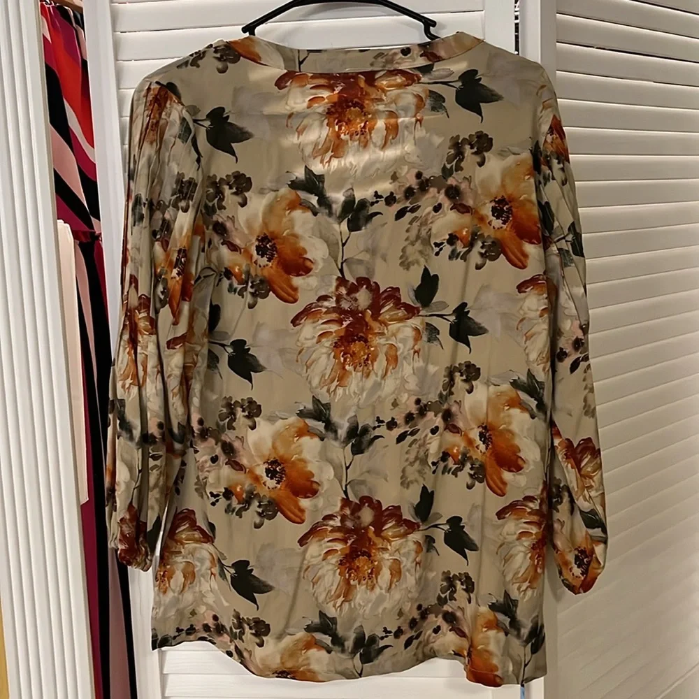 Fairhope Blouse - Picture 2 of 7